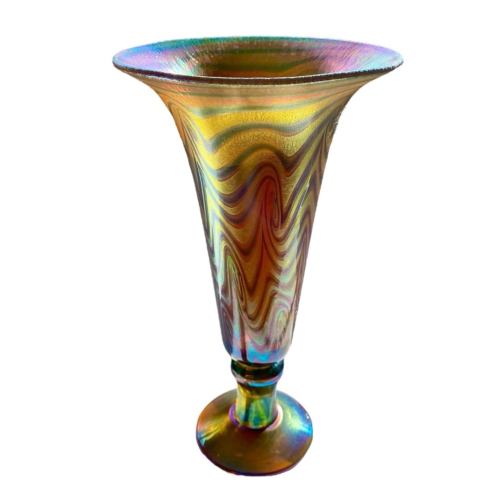 🚫SOLD🚫 Lundberg Studios • 9” Footed Rainbow Trumpet Vase Signed - Picture 3 of 7